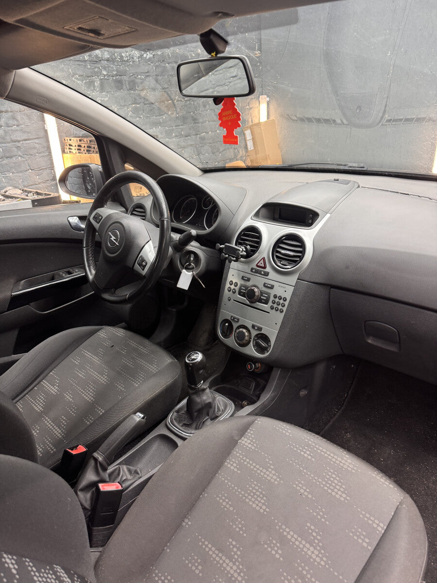 Écran CarPlay et Android Auto sans fil pour Opel Corsa (2001–2014) – vue 2
